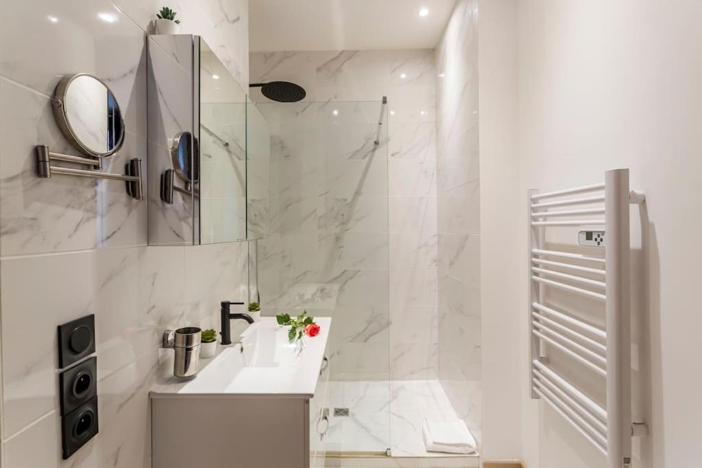 Suite Paris, Tour Eiffel, Champs Elysees 外观 照片