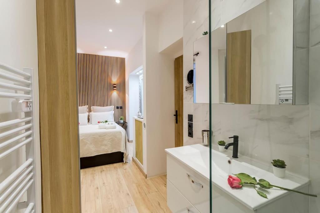 Suite Paris, Tour Eiffel, Champs Elysees 外观 照片