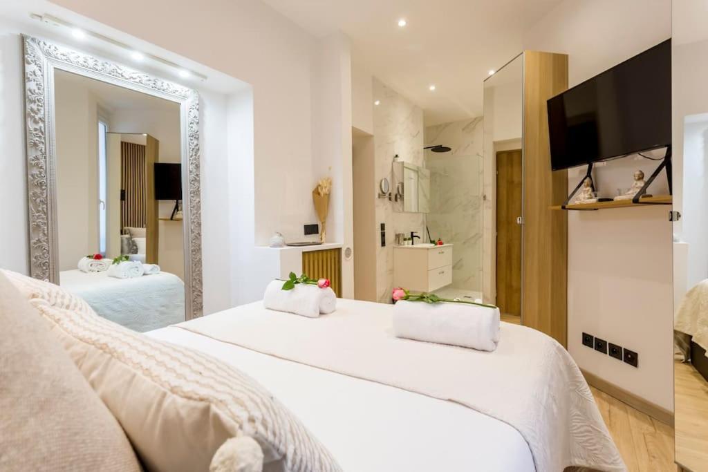 Suite Paris, Tour Eiffel, Champs Elysees 外观 照片